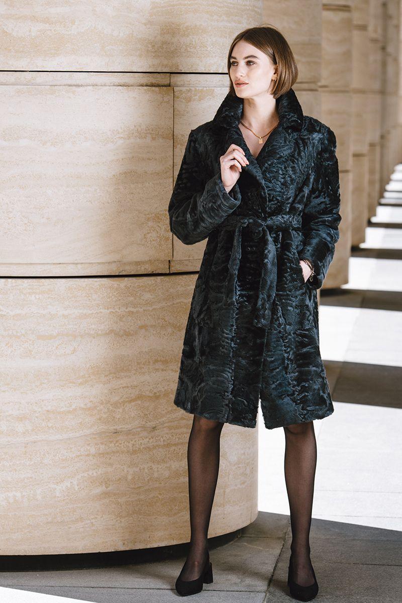 Пальто из каракульчи фото