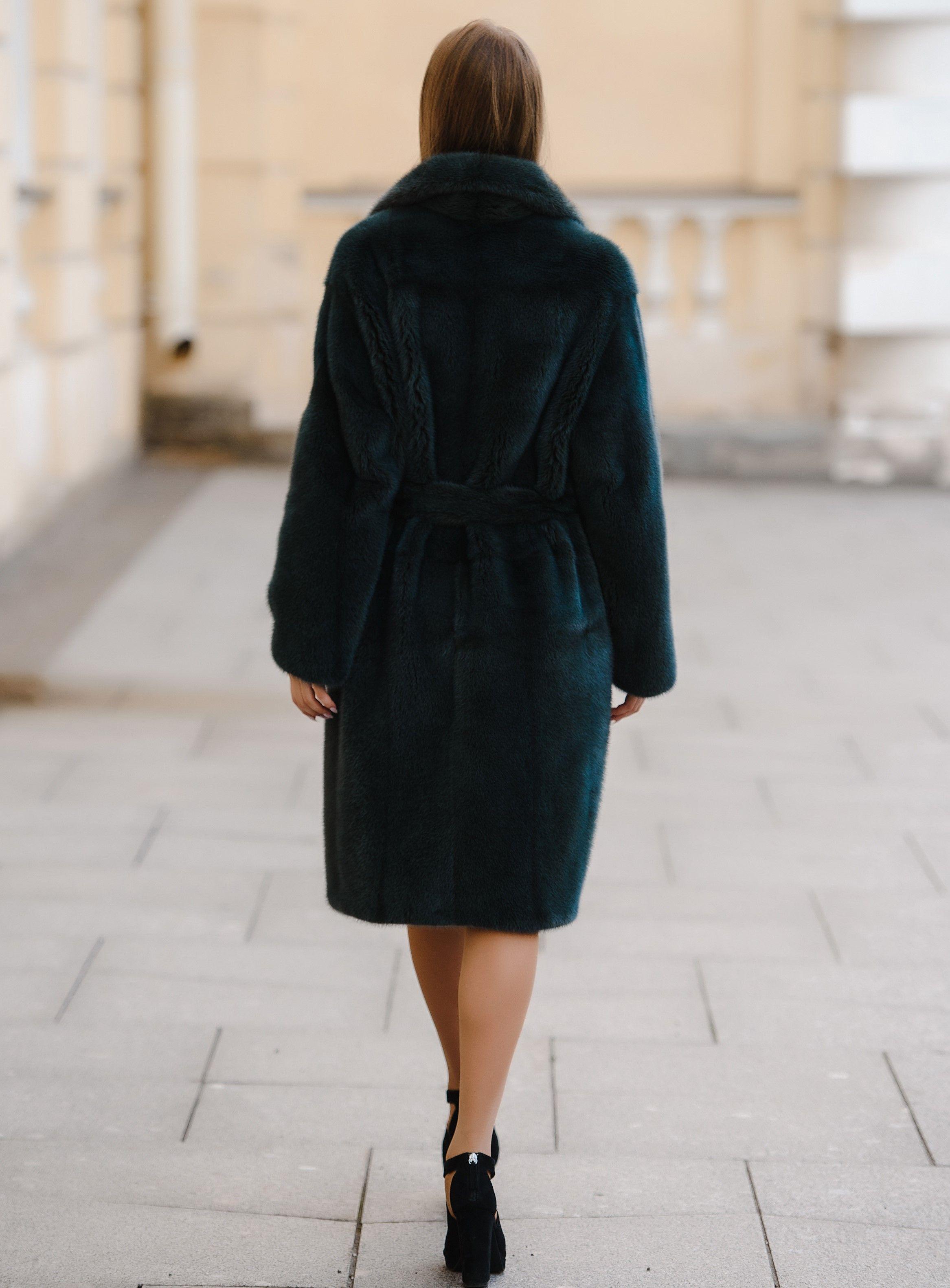 Шуба оверсайз из меха норки фото